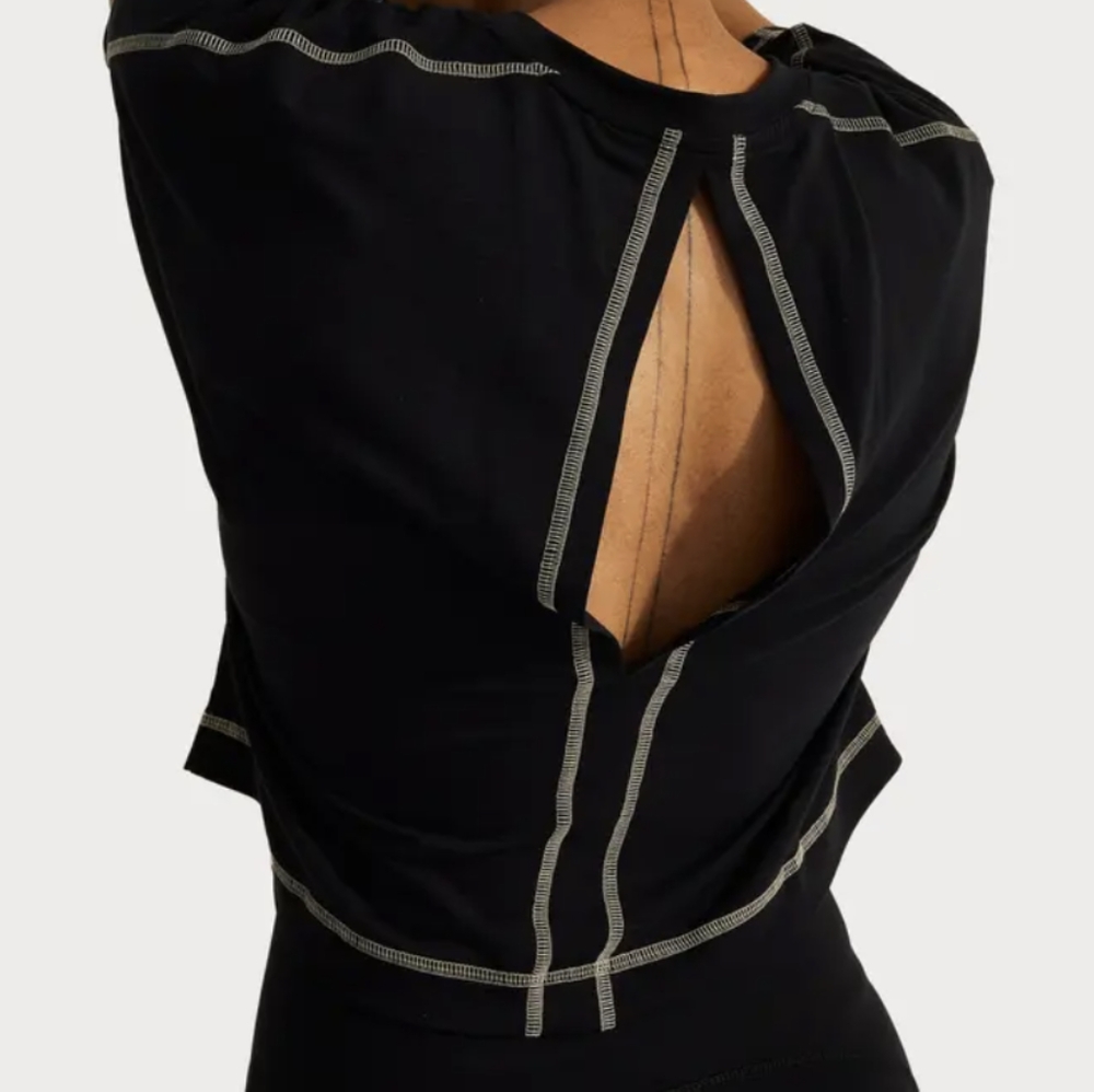 Halle Berry x Sweaty Betty Patience Split Back T-Shirt